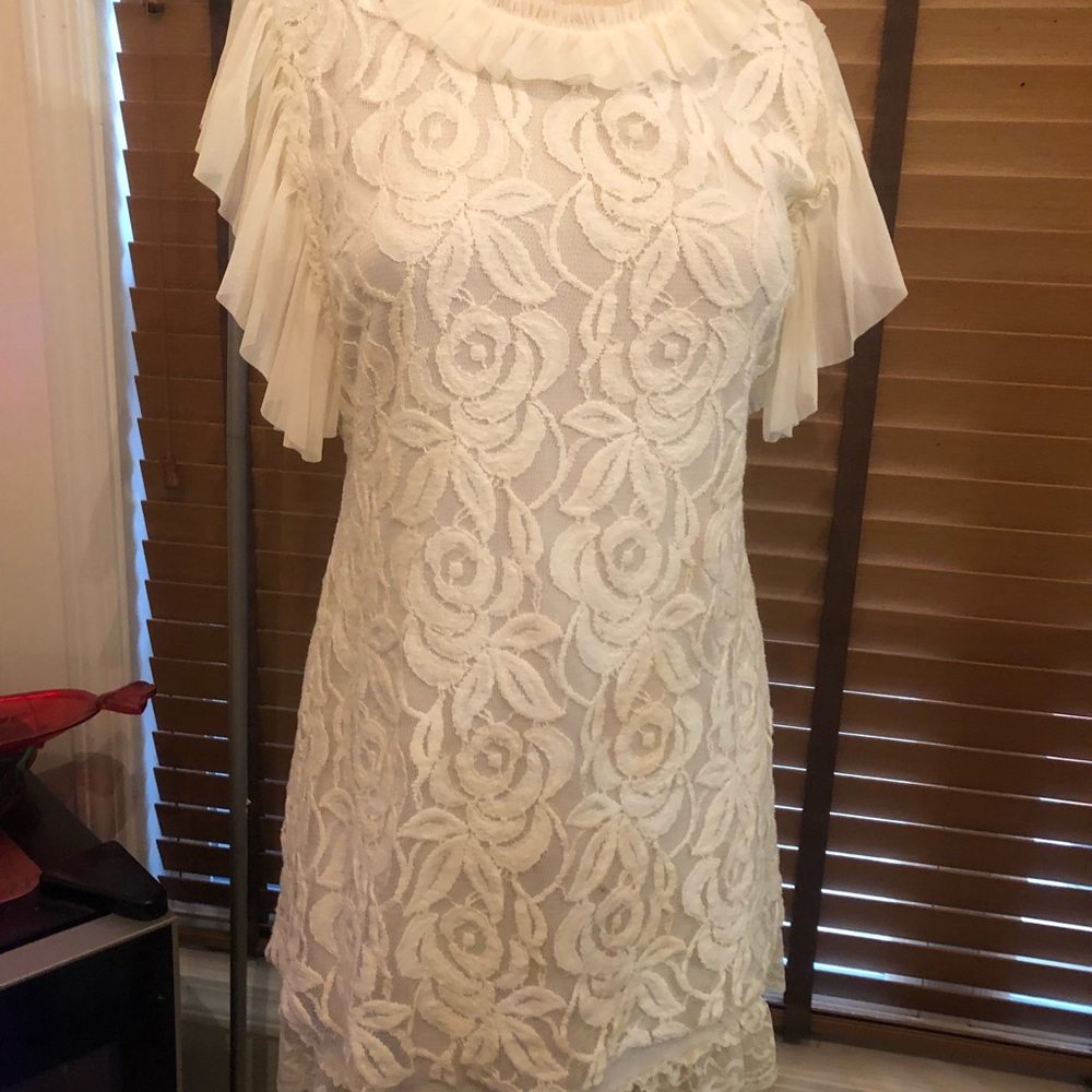 ‼️‼️Sale‼️‼️Hot & Delicious Beautiful Lace Dress - Picture 5 of 10